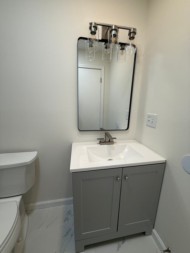 Building Photo - 1434 Mediterranean Ave