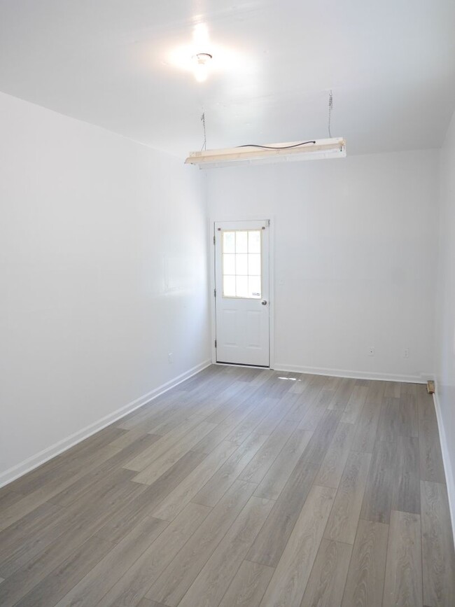 Building Photo - Recently Renovated & Move-In Ready- Bowie, MD