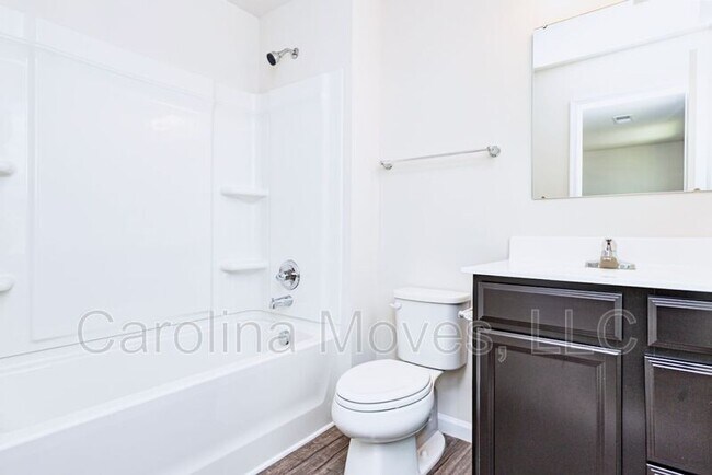 Building Photo - 303 Maplestead Farms Ct