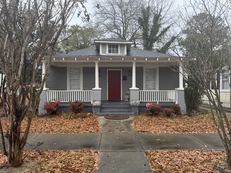 Building Photo - 1320 Pine St