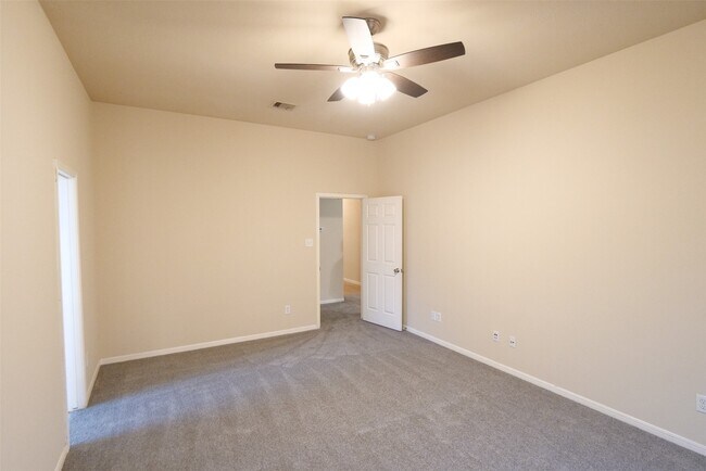 Building Photo - 19127 Canaras Ct