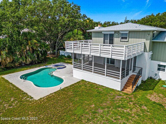 Building Photo - 7810 S Tropical Trail