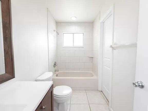Building Photo - 631 Ridge Club Dr