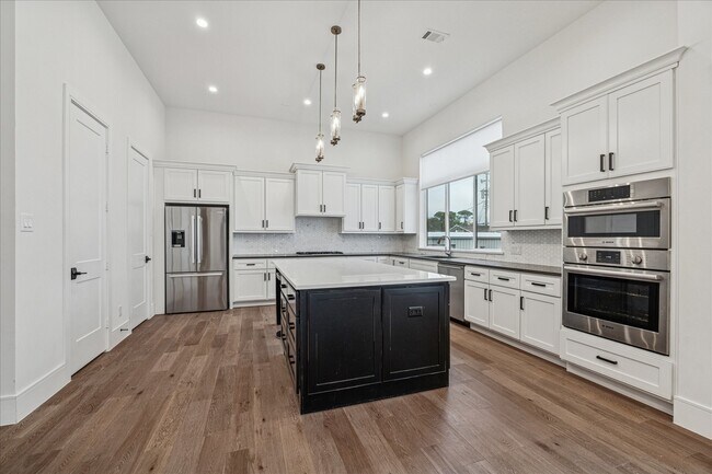 Building Photo - 1659 Bingle Rd