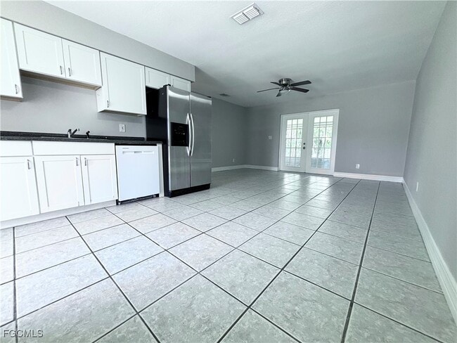 Primary Photo - 5478 Avenue C