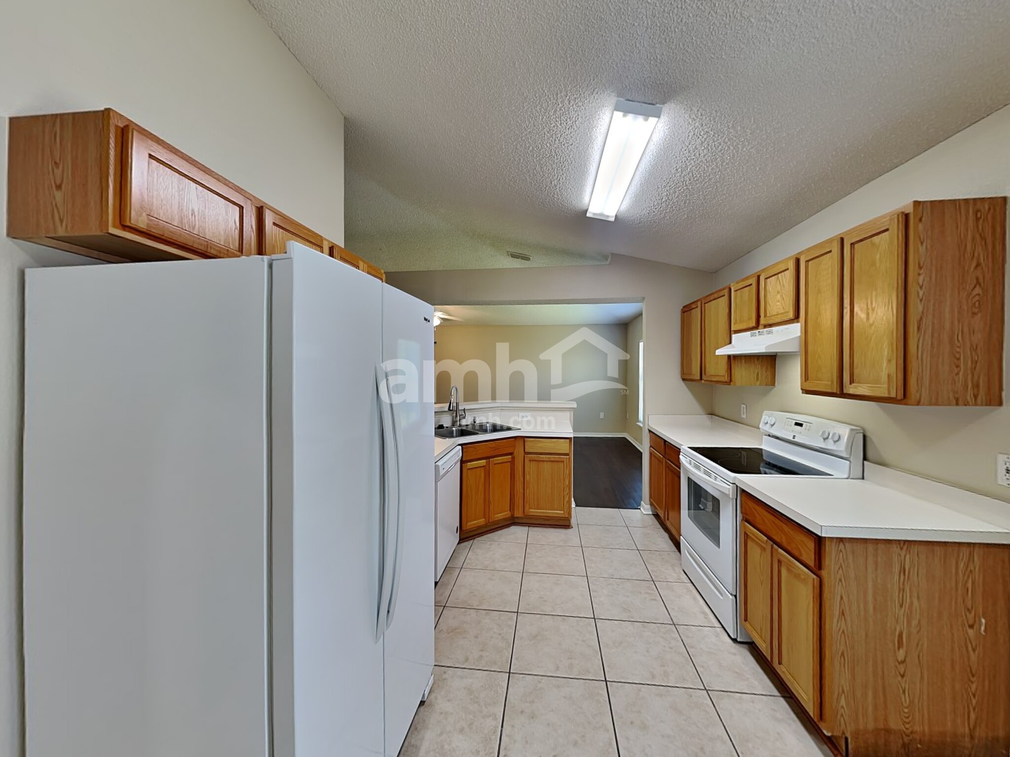 Building Photo - 3012 Valkyrie Rd