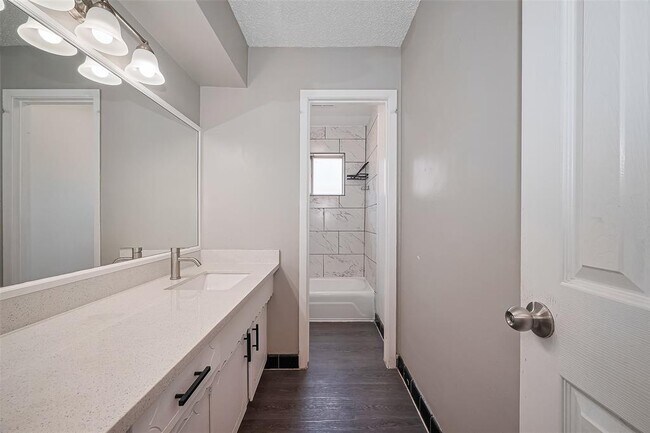 Building Photo - 14319 Waterville Way