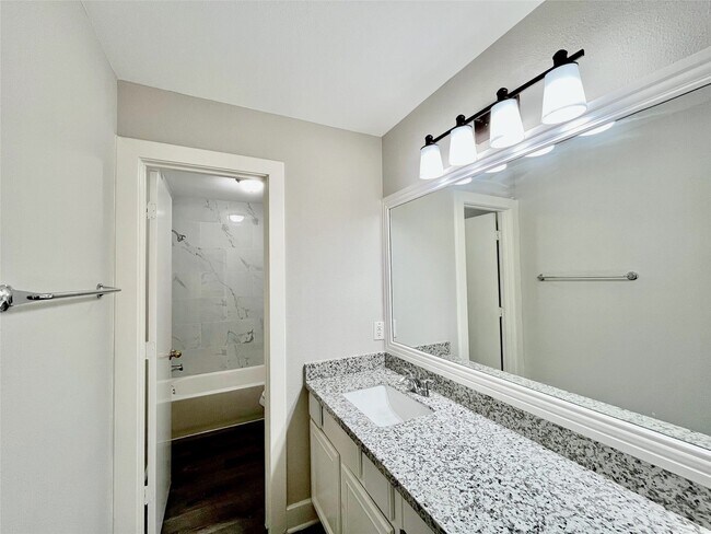 Building Photo - 1511 Nichole Woods Dr