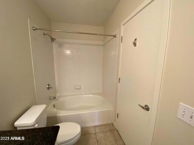 Building Photo - 3633 N 3rd Ave