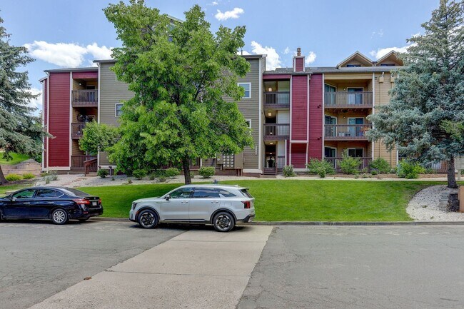 Building Photo - Modern 1BR | Prime Boulder + Gold Run Perks