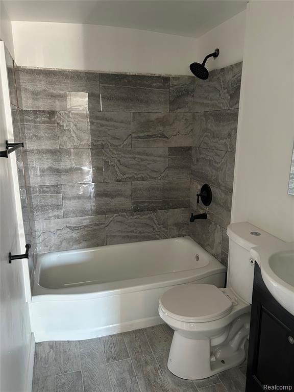 Building Photo - 13500 Heyden St