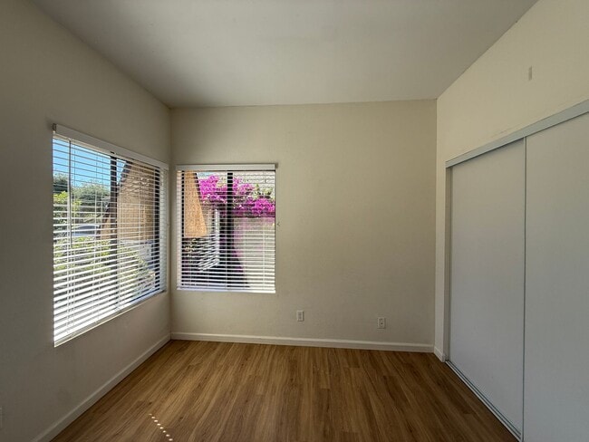 Building Photo - Located in Bauer Estates Near The Country ...