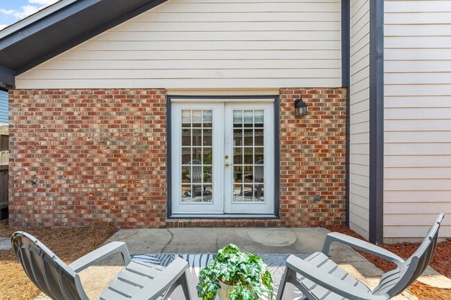 Building Photo - 237 Indian Oaks Dr