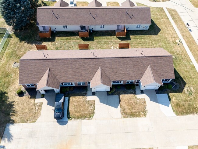 Building Photo - Two Bedroom Apartment