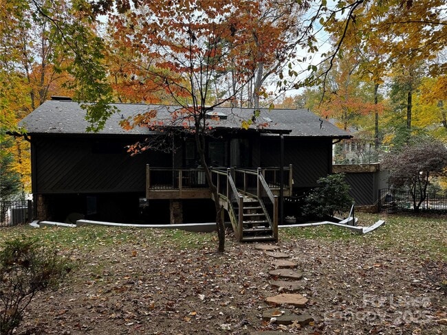 Building Photo - 210 Hargett Ct