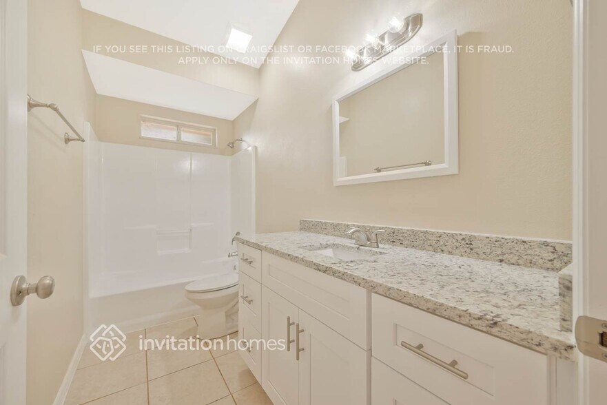 Building Photo - 6561 Redwood Oaks Dr