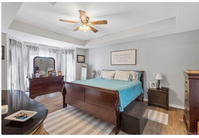 Building Photo - Moss Bluff Area