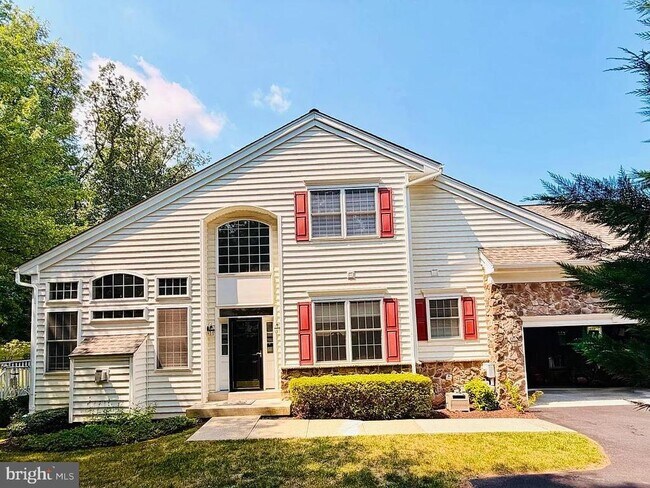 Building Photo - 122 Whiteland Hills Cir
