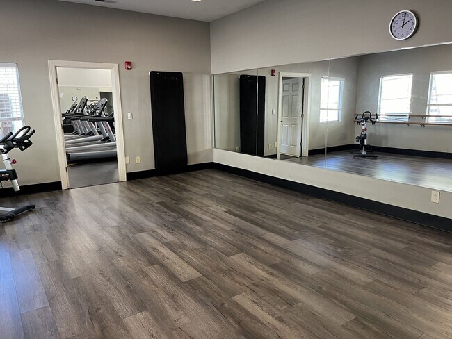 Building Photo - Welcome to this beautifully remodeled sing...