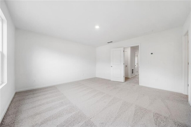 Building Photo - 602 Jervis Wy