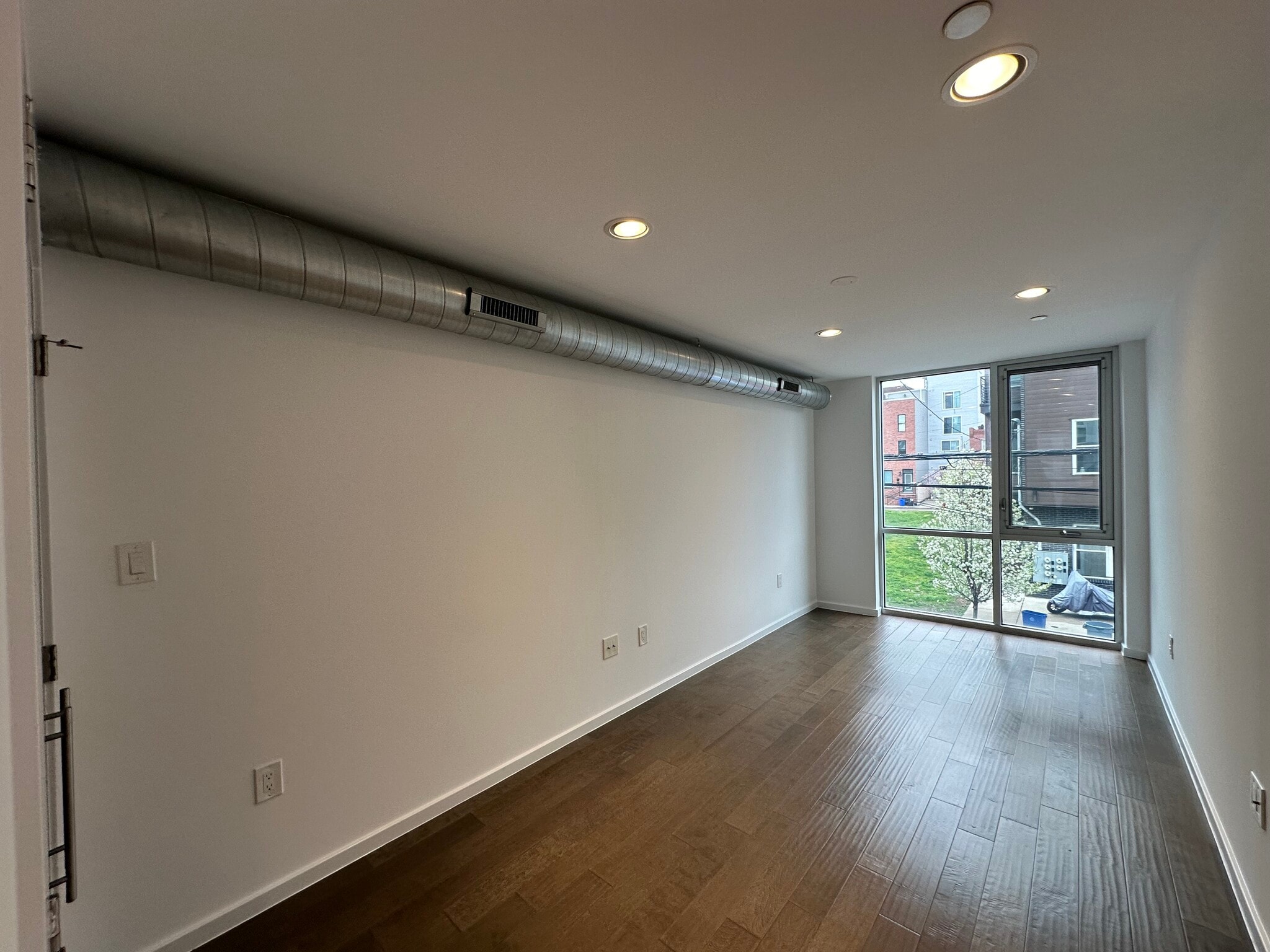 Building Photo - 1443 N Franklin St