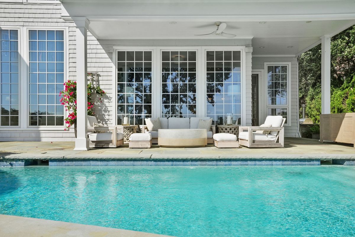 Building Photo - 19 Weeds Landing