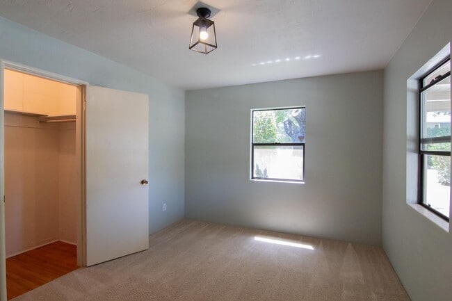Building Photo - Spacious Custom Redding Home with Characte...