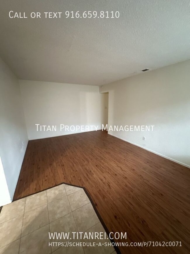 Building Photo - 6000 Bourbon Dr