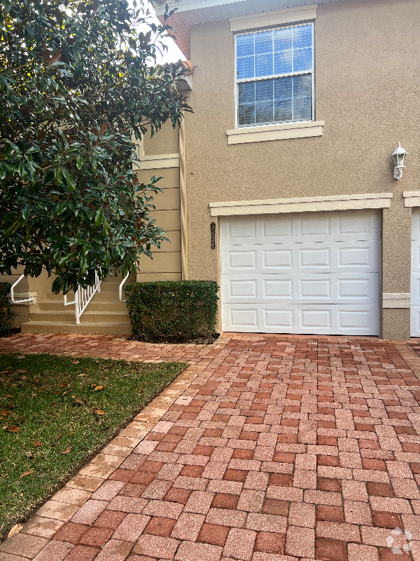 Building Photo - 5436 Admiral Way