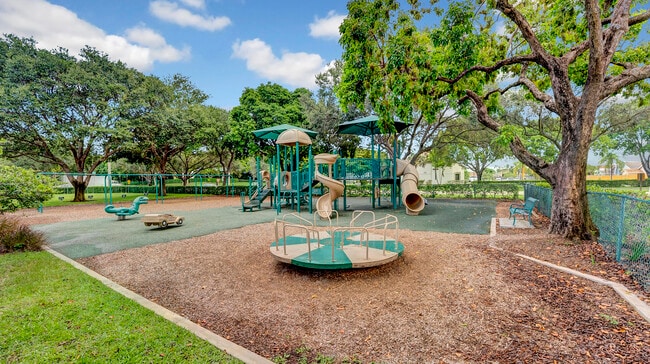 Building Photo - 20977 Country Creek Dr