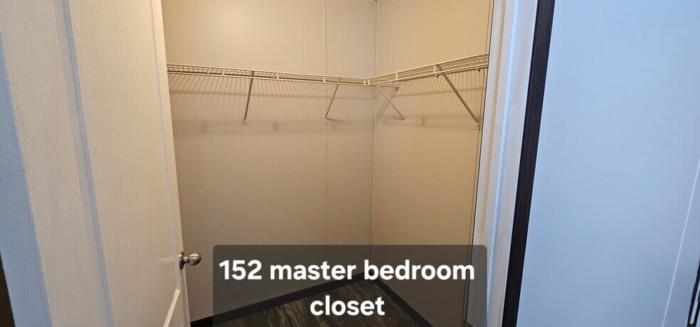 Building Photo - 6610 Lear Nagle Rd