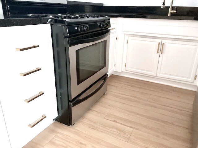 Building Photo - 827 7th St