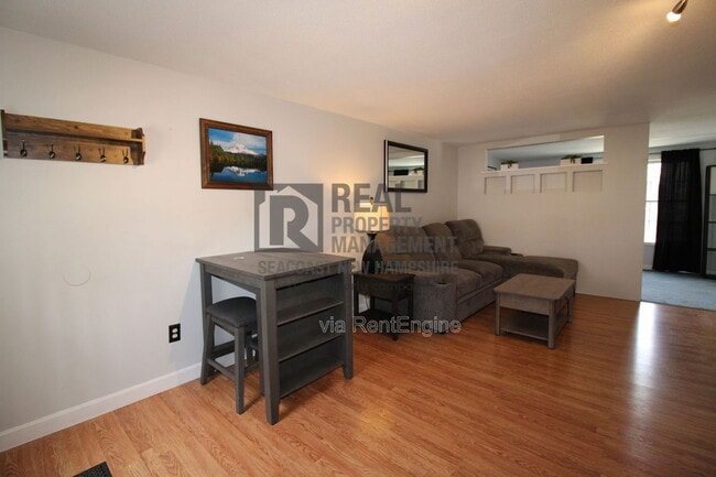 Building Photo - 93 Henry Law Ave