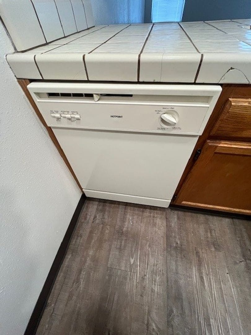 Building Photo - 4346 W Douglas Ave