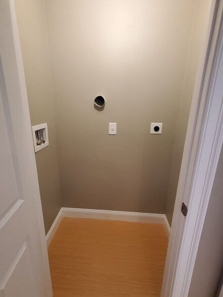 Building Photo - 10 Ashton St