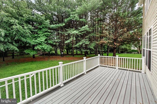 Building Photo - 9938 Timberknoll Ln