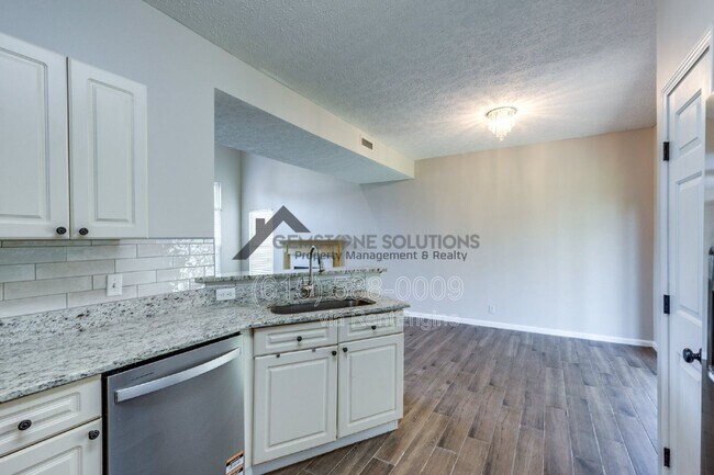 Building Photo - 2104 Loudenslager Dr