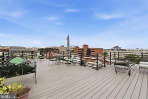 Building Photo - 1545 18th St NW