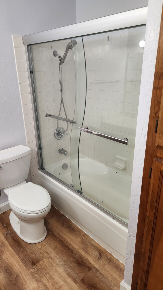 Building Photo - 1001 Murrieta Blvd