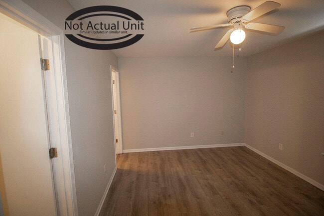 Building Photo - 1604 Citadel Dr