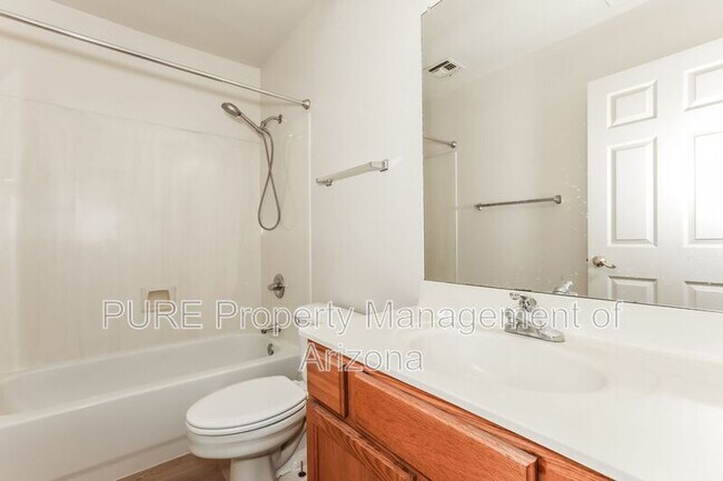 Building Photo - 10042 E Pantera Ave