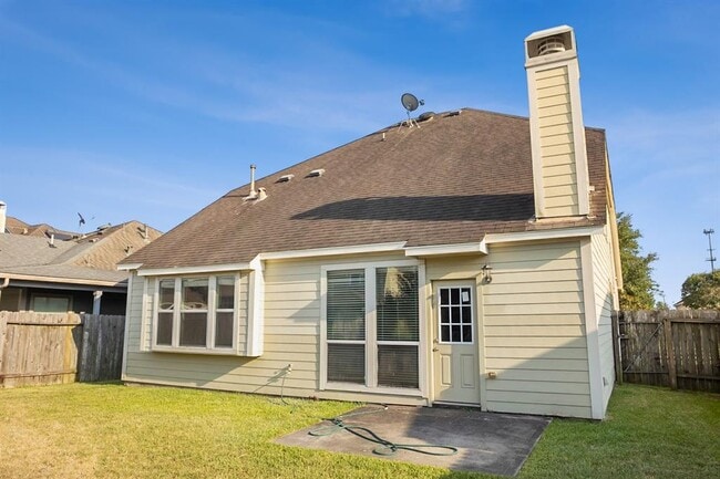 Building Photo - 22010 Shortfin Mako Ct