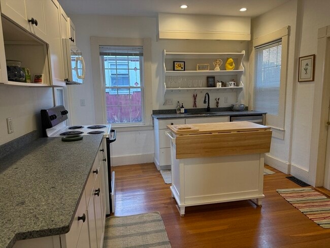 Building Photo - 15 Claremont Terrace