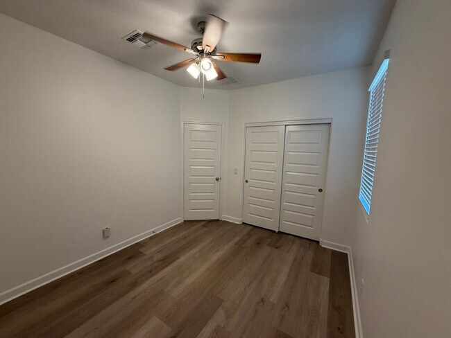 Building Photo - 22705 N Rummler Ln