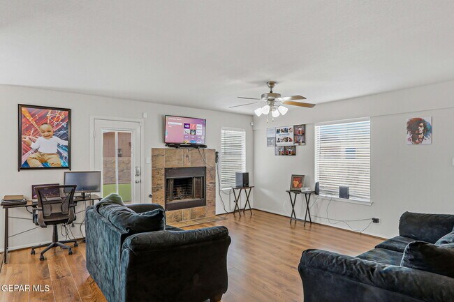 Building Photo - 4613 Al Hernandez St