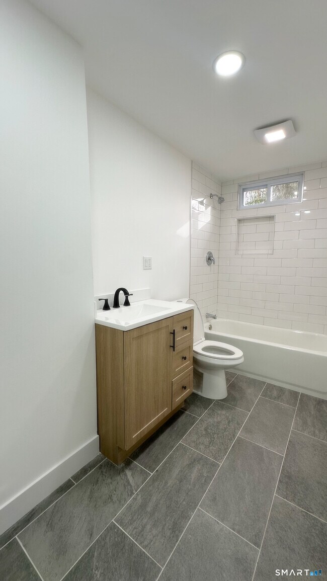 Building Photo - 49 Dodgingtown Rd