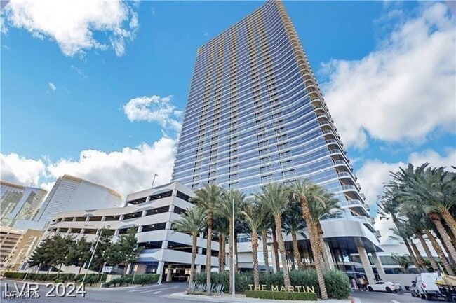 Building Photo - 4471 Dean Martin Dr