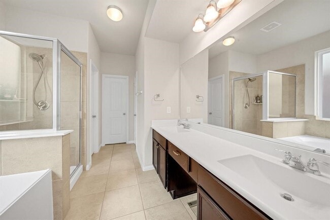 Building Photo - 20230 Galena Falls Dr