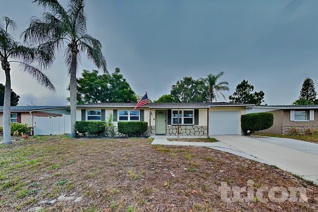 Building Photo - 1705 Coppertree Dr