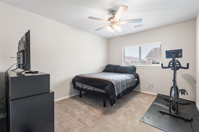 Building Photo - 2224 Davenport Dr